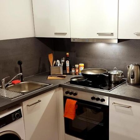 Business Apartment Mit Kuche Fur 1-3 +Netflx+5G Wlan Nahe Der Mhh Im Industrial Design Hanovra Exterior foto